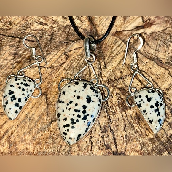 Dalmatian Jasper Set Pendant & Earrings - Picture 7 of 9